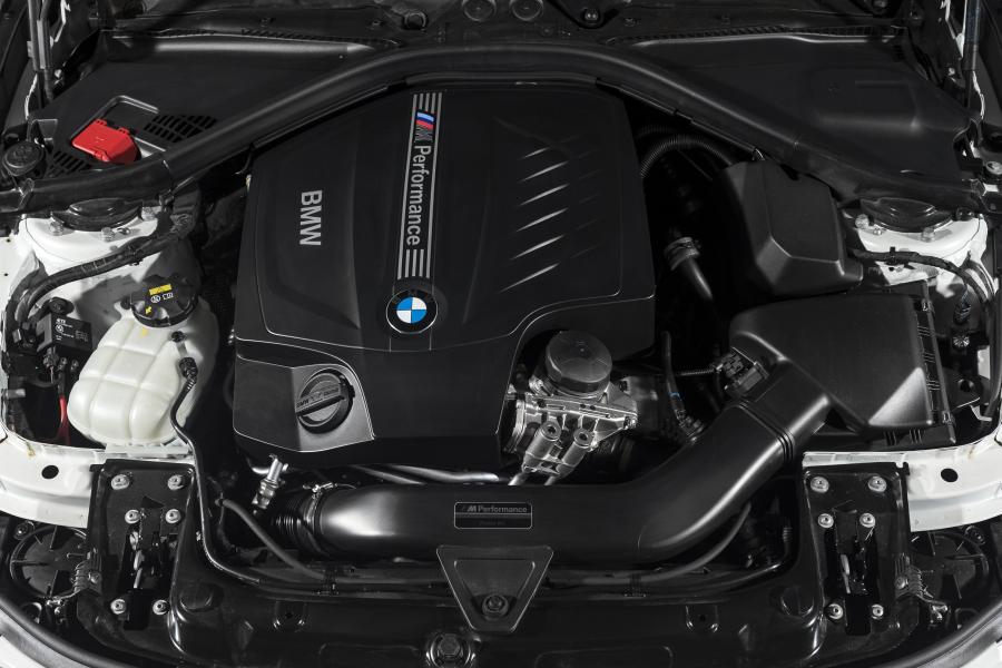  BMW 435i Coupe ZHP Edition 2015 года  (фото 33 из 38)